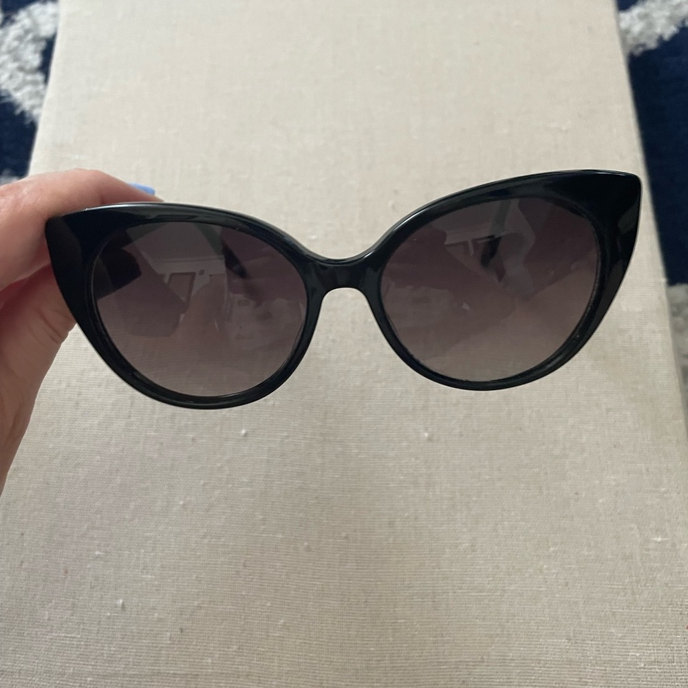 Barton Perriera Kuuipo Sunglasses